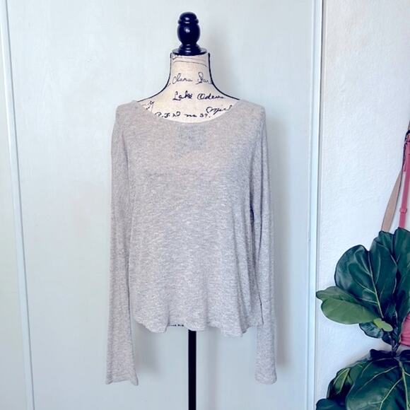 Cozy Casual Crochet Back Top size Large - Picture 2 of 5